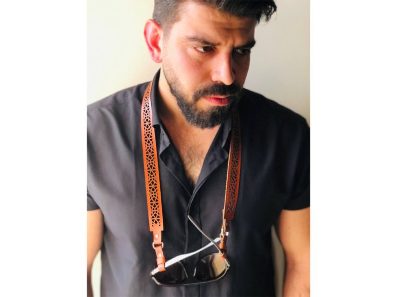 بند عینک مشکی مینیمال با مهره فلزی از بندینو – bandinoo.ir