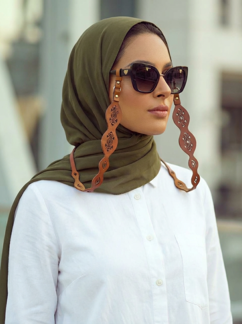 بند عینک شیک زنانه مردانه چرم با طراحی خاص