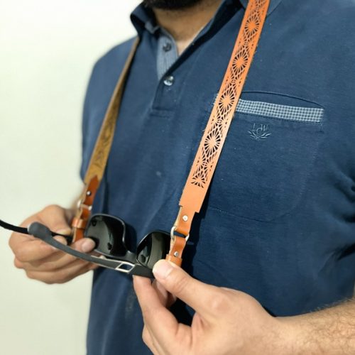 بند عینک شیک زنانه مردانه چرم با طراحی خاص